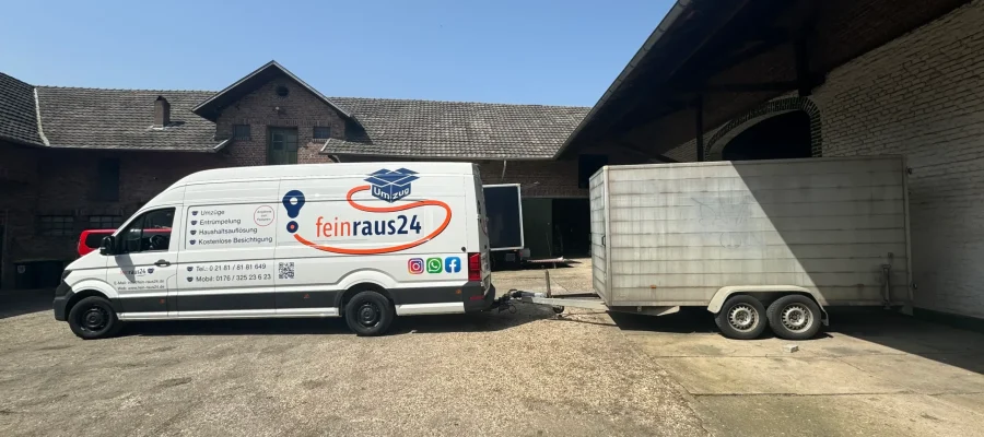 Professioneller Umzugstransporter von fein-raus24 für Umzüge und Entrümpelungen in Grevenbroich